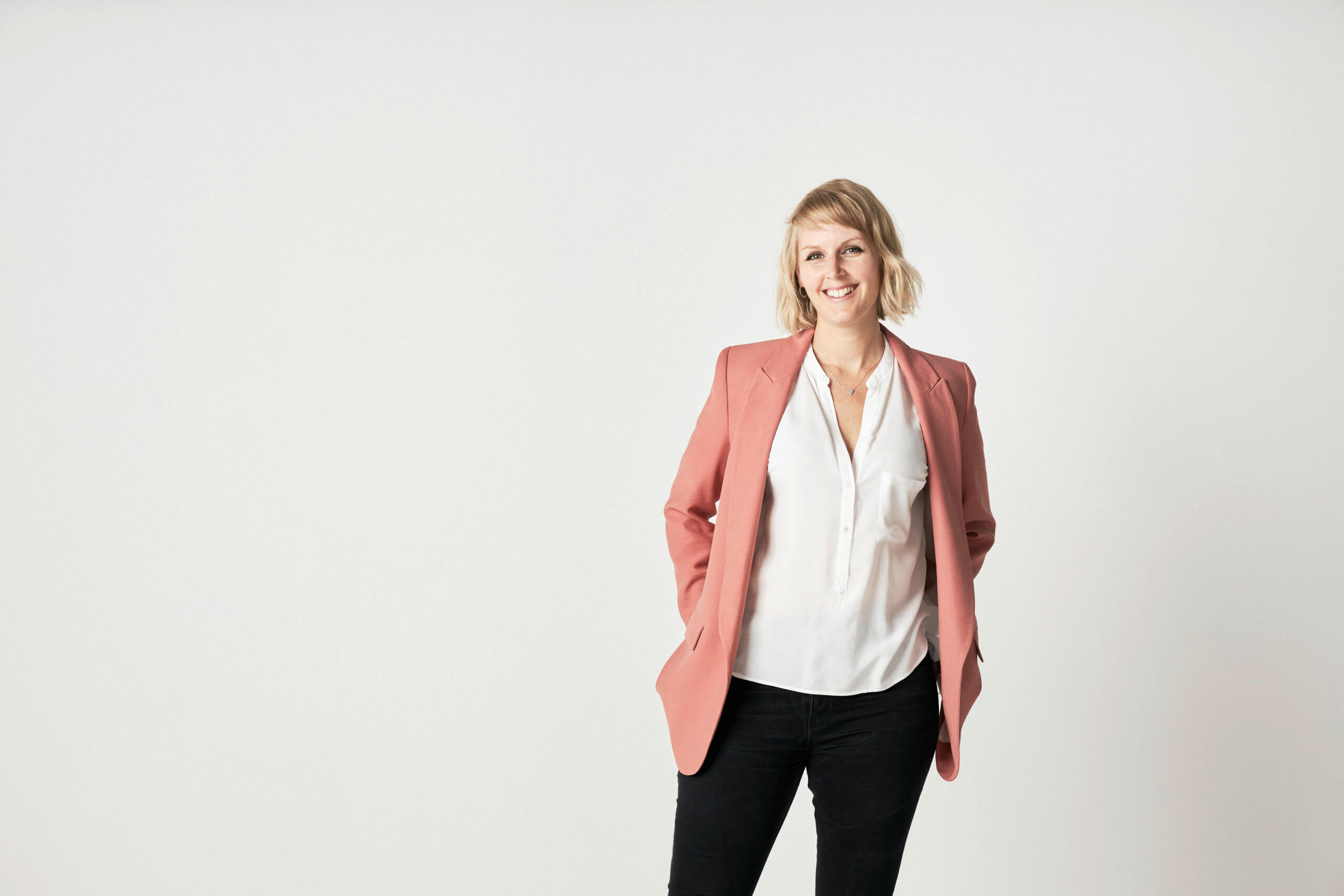 Eigner Corinna Business